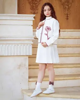 ست سه تکه کت و تاپ و دامن نباتی طرح رز گلدوزی آلبالویی