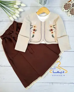 ست کت دامن همراه تاپ کرم قهوه ای طرح گلهای سوزندوزی