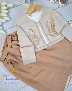 ست کت دامن همراه تاپ کرم نسکافه ای طرح سوزندوزی 