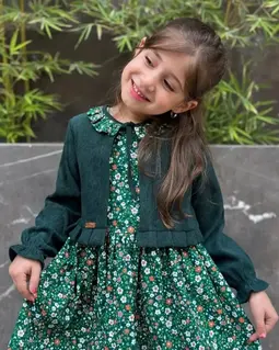 ست کت و سارافان سبز طرح پیراهن شکوفه ریز دیبا