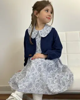 ست کت و سارافون سفید سرمه ای طرح بته جقه 