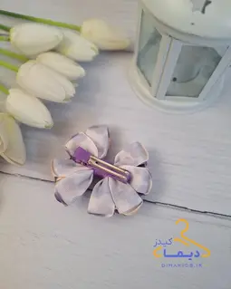 گلسر تک پاپیون کرم طرح شکوفه های بنفش