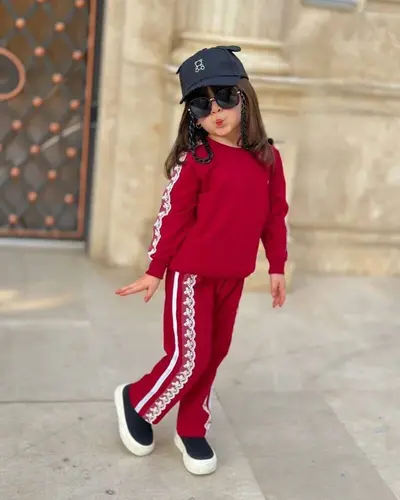 ست بلوز و شلوار آلبالویی طرح تور دوزی پروانه ای