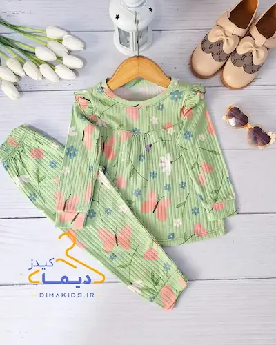 ست بلوز و شلوار ریلی سبز طرح گل و پروانه