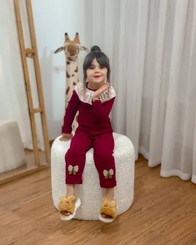 ست بلوز و شلوار کبریتی آلبالویی طرح یقه چین گلدار