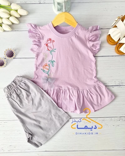 ست تیشرت و شلوارک سوسنی طوسی طرح شاخه گل رز