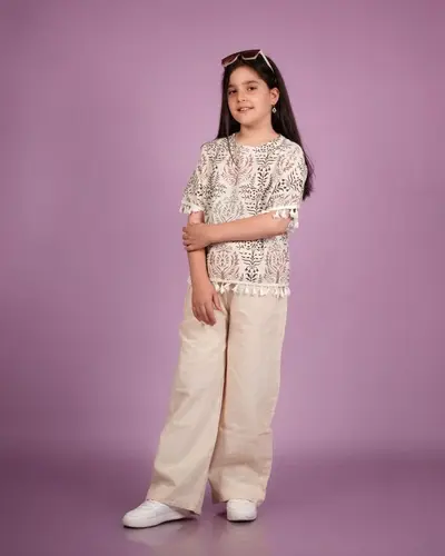 ست کراپ و شلوار لینن کرم طرح ترنج رنگی