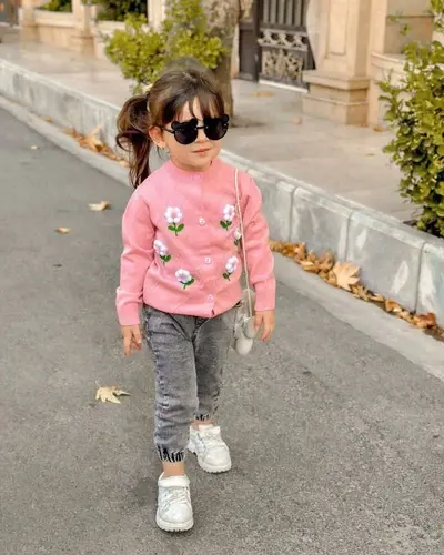 ژاکت جلو دکمه صورتی طرح گل برجسته 